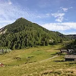 Powderia Family&freelance In The Centre Of Amadé