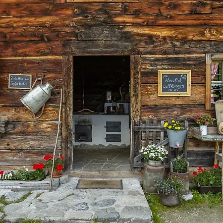 Powderia Family&freelance In The Centre Of Amadé